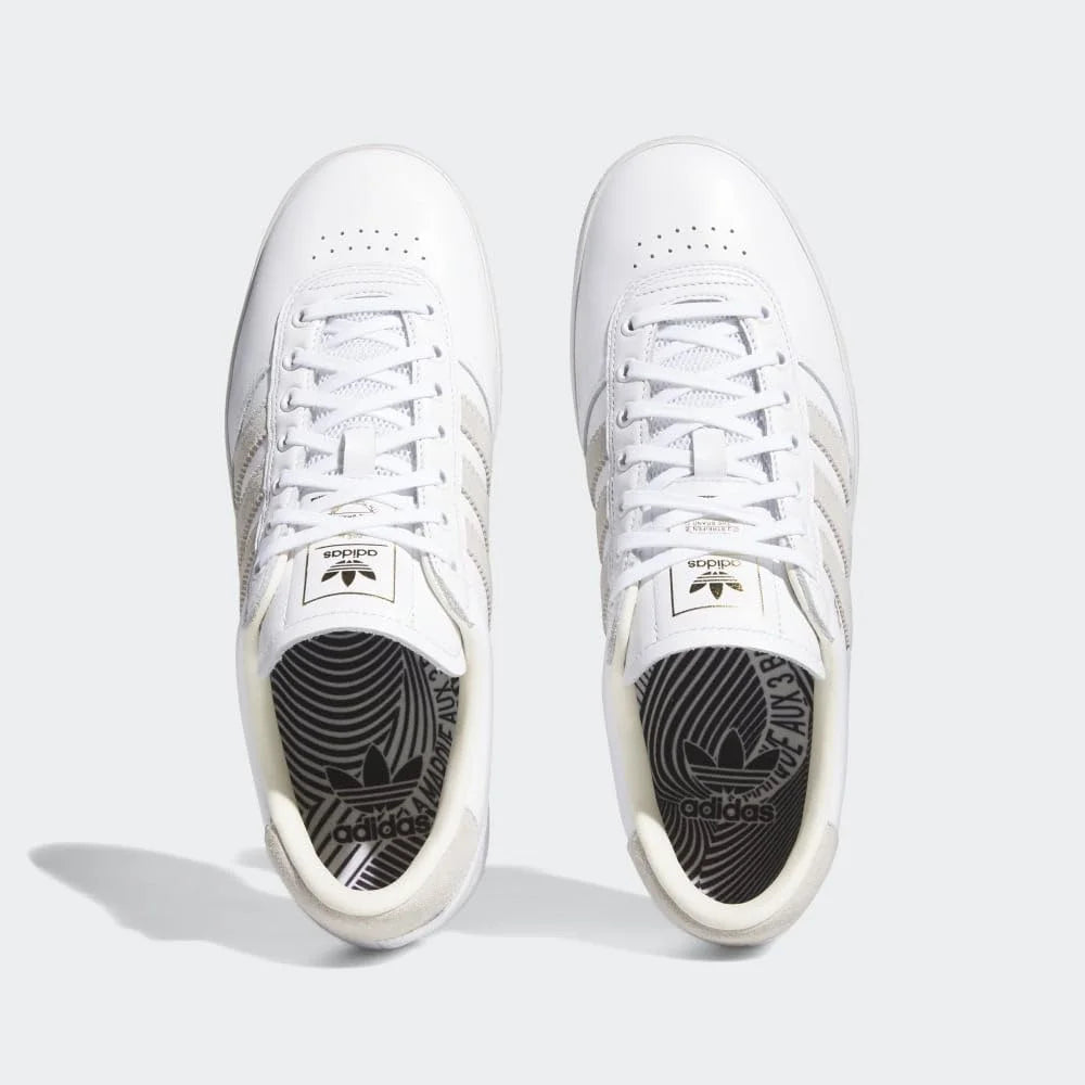 '- 9.5 Indoor White/White/Customized Puig Shoes -