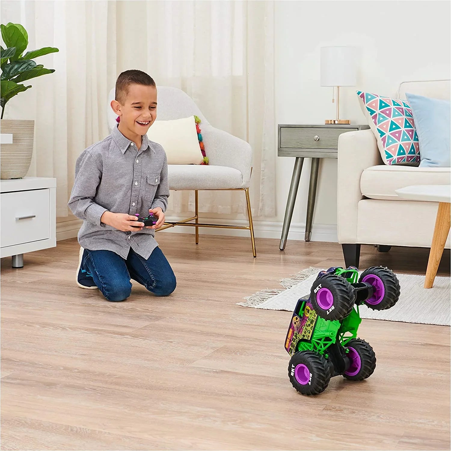 Toys Boys Monster Scale Remote and Control Monster Force, Kids 1:15 Jam, Car, Freestyle Digger Adults, Official Grave for Truck