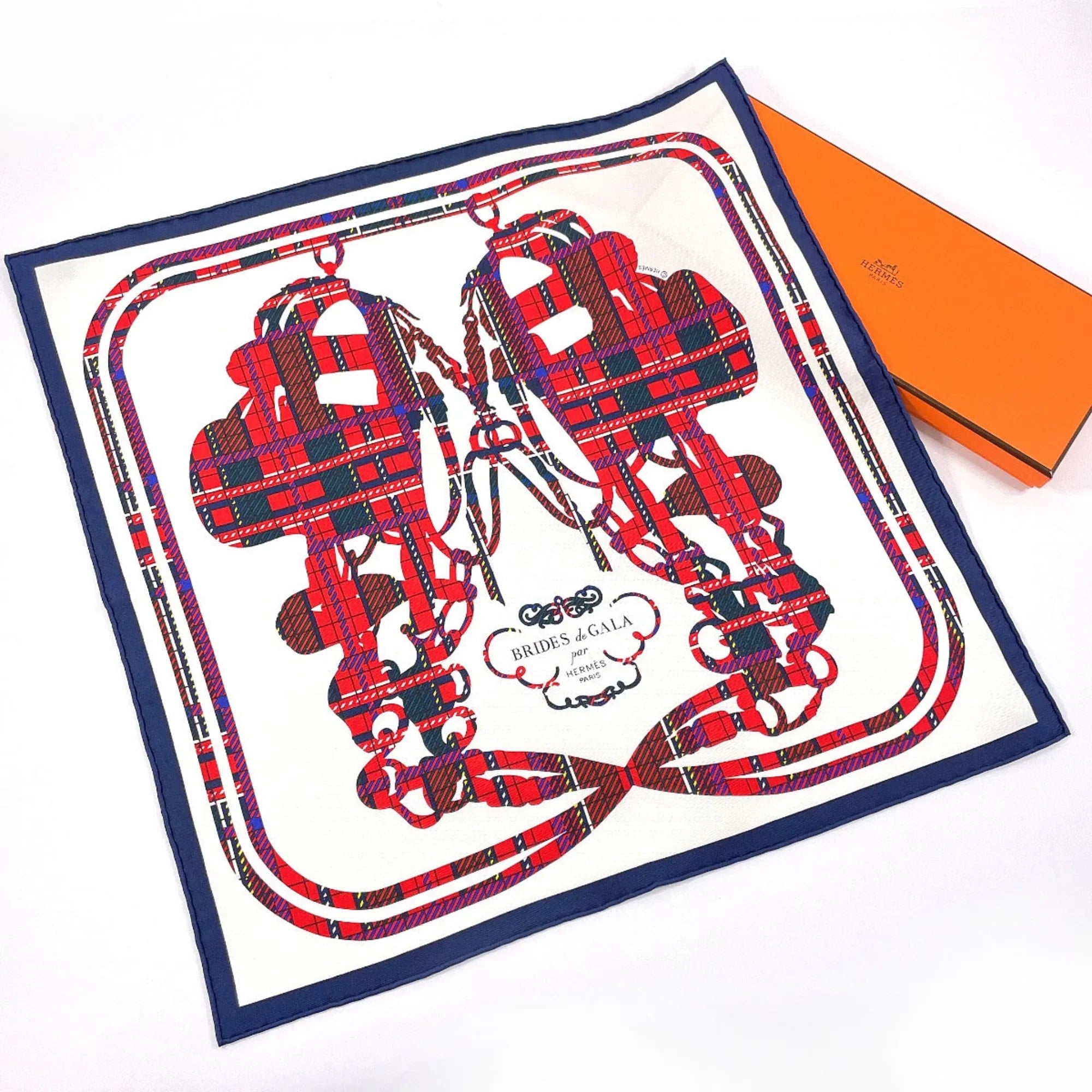 Muffler N3123233 White Pre-Owned Women's Tartan Brides Scarf (Good) HERMES de 45 Gala Silk Carre Gavroche
