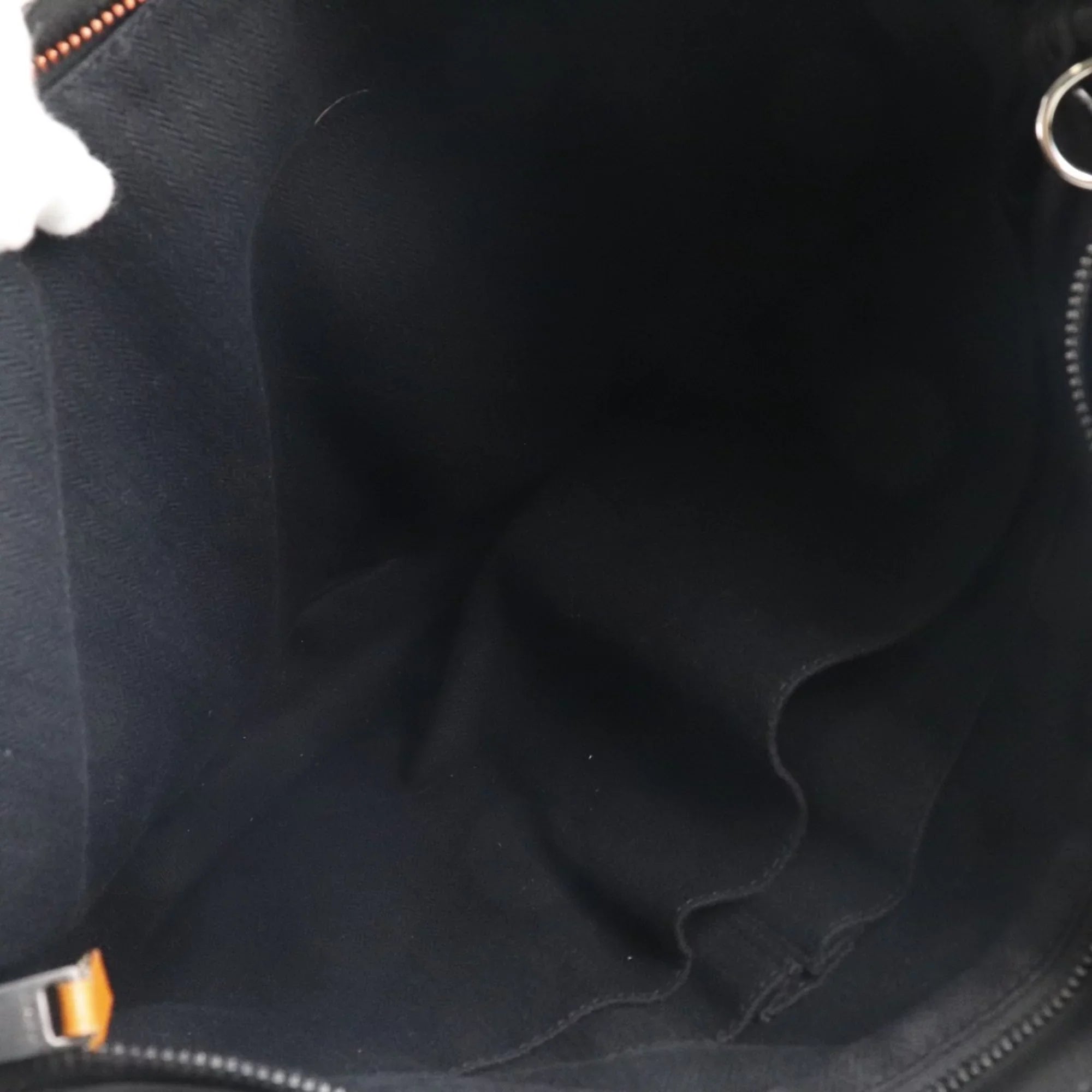 Caravan Voderma (Fair) Unisex Vertical Pre-Owned Hermes PM Bag Black Tote