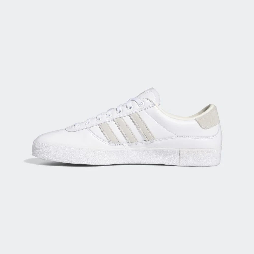 '- 9.5 Indoor White/White/Customized Puig Shoes -